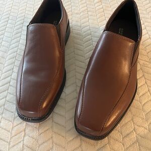 Bostonian Brown Loafers Slip-Ons with Smooth Leather and Square Toe Design